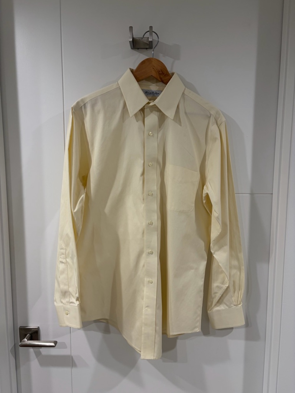 Brooks Brothers Long-Sleeve Dress Shirt - 15.5-34, barely worn, good condition